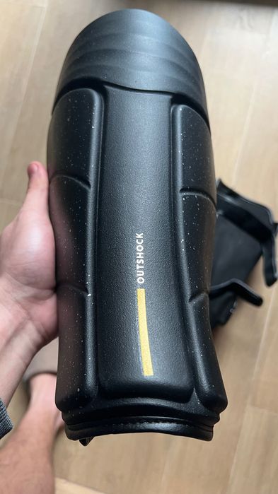 Tibiere kickbox, M, NEW - nefolosit