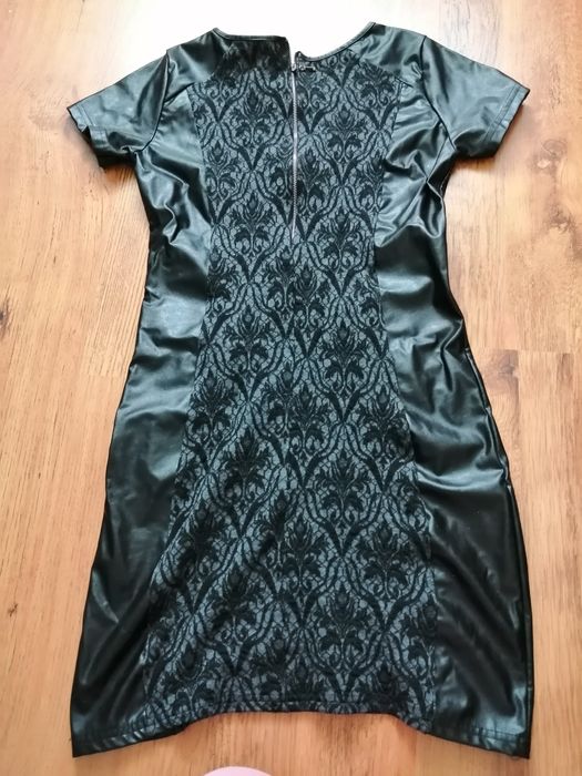 Дамска рокля с кожа