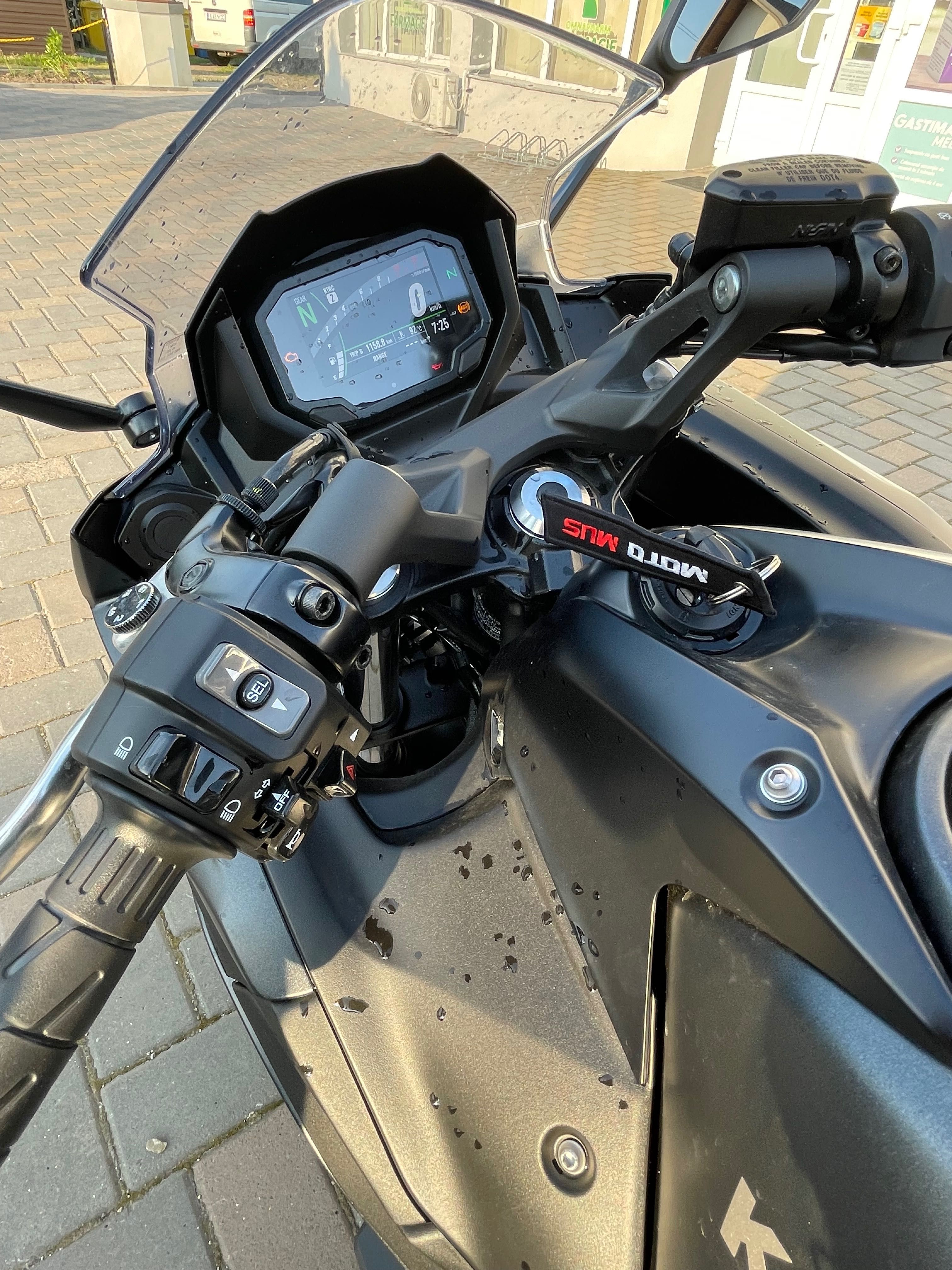 Kawasaki Ninja 650 Black Metallic –2025 Doar 1.180 km | Garanție 2 ani