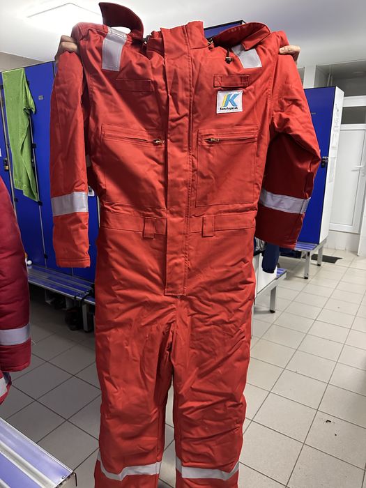 Продам комбинезон зимний КПО