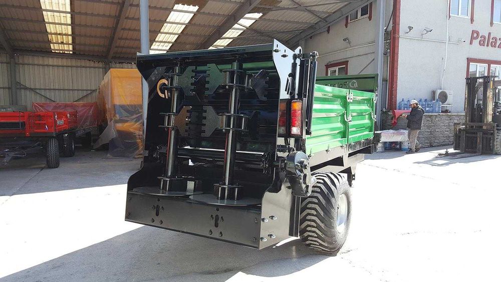 Mig gunoi, remorca agricola, remorca imprastiat gunoiul 8 tone