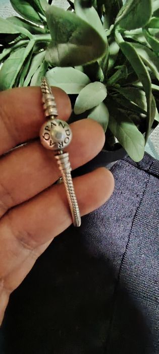 Продаётся браслет PANDORA