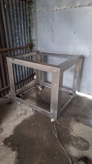 Mașina gătit 4-6 ochiuri cu sau fara banc, din inox