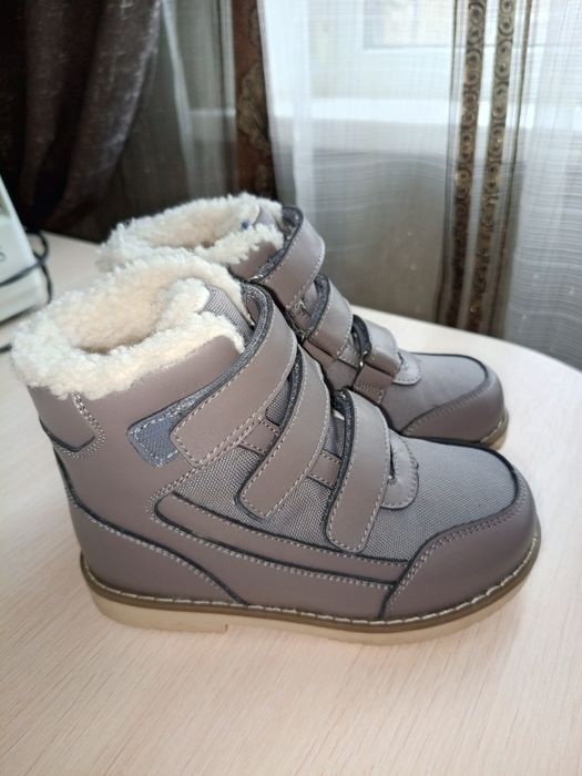 Продам детскую ортопедическую обувь