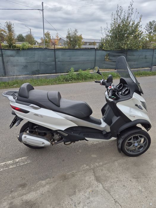 Triciclu Piaggio MP3 300 2016, 3 roti 15500km