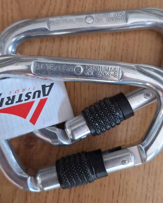 Carabiniera AustriaAlpin / 2 bucati