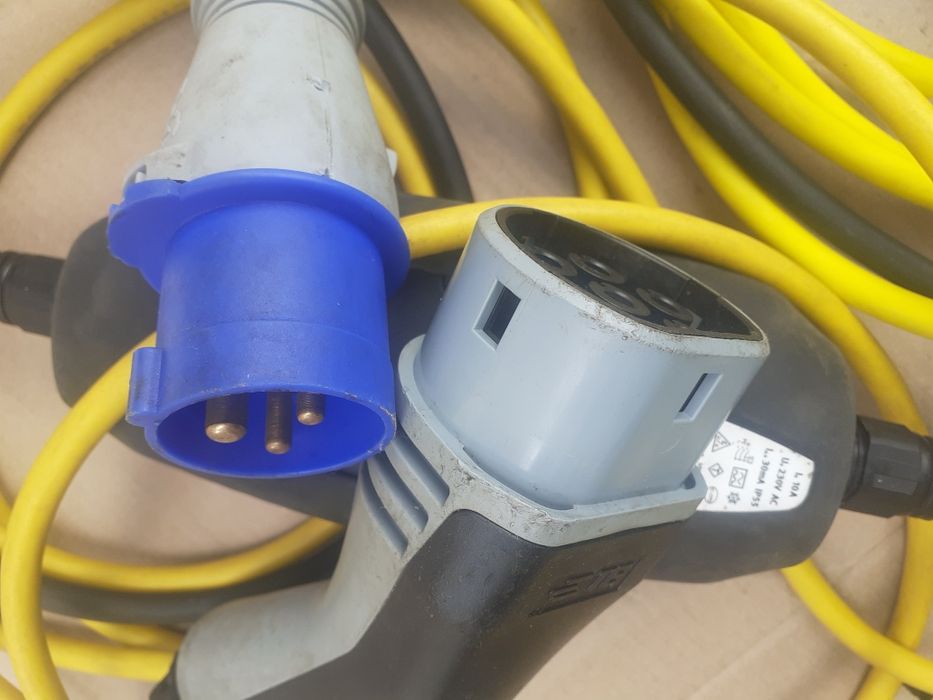Vând cablu mașini electrice