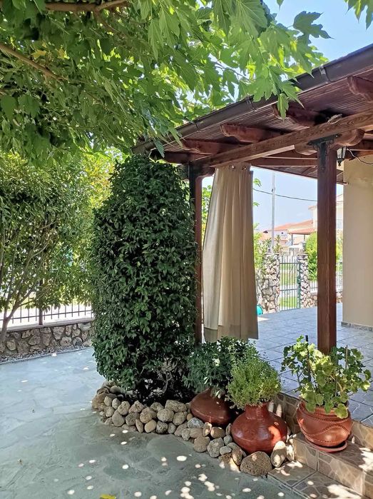 Красива и удобна самостоятелна къща в Паралия Офринио, Кавала