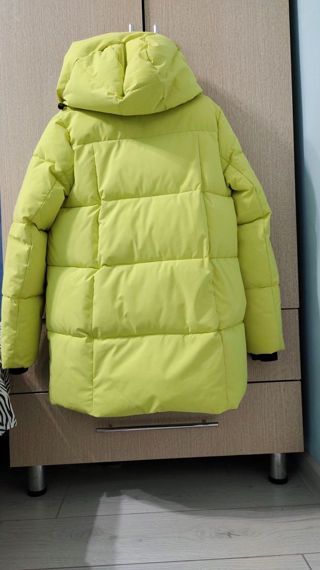 Продам женская куртка зимняя