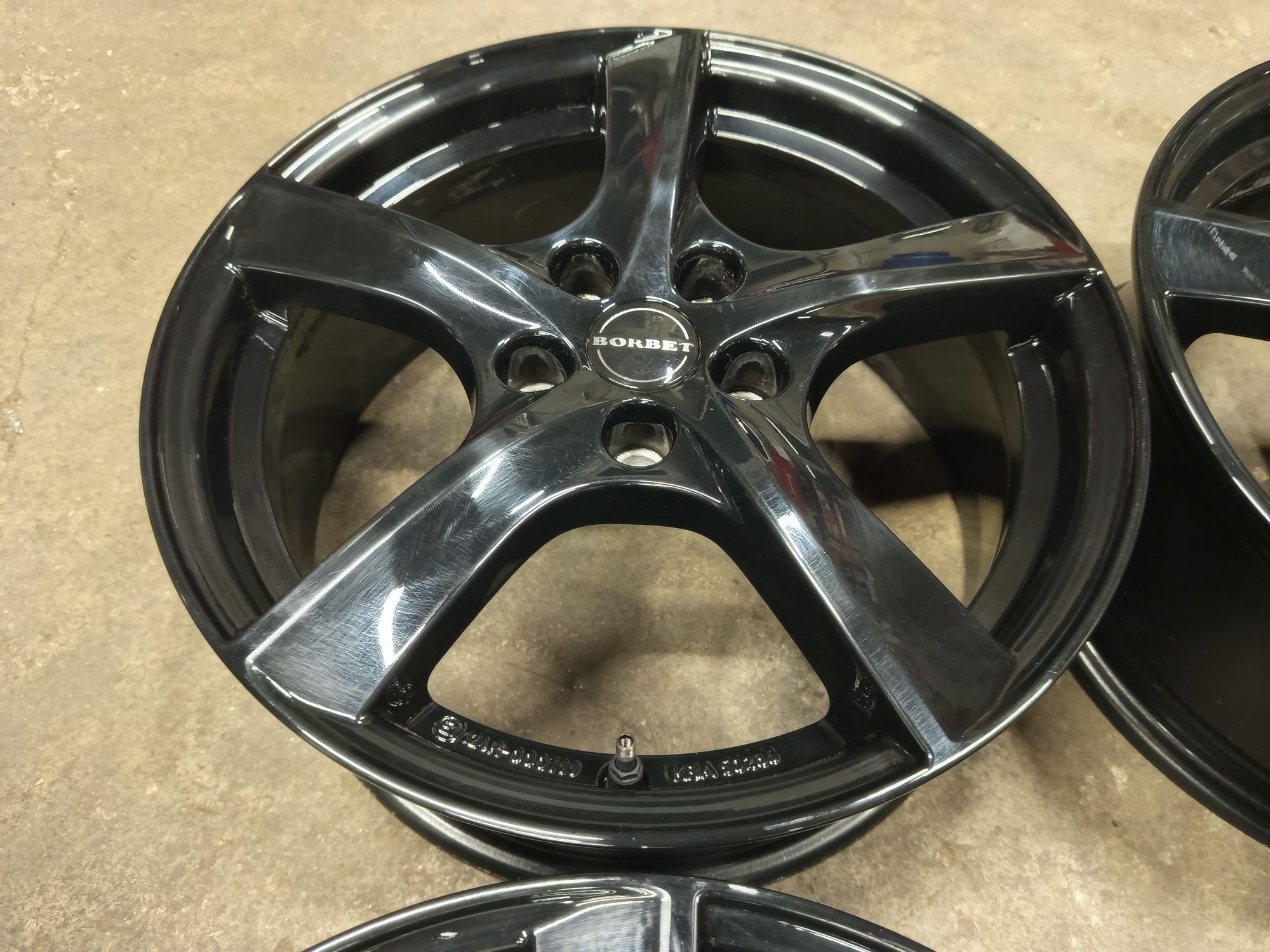 17" VW Skoda Audi Seat 5x112 Borbet Black
