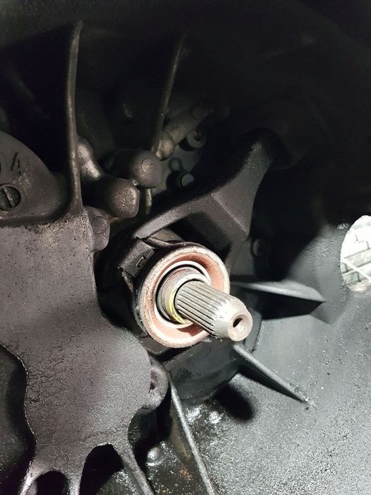 Cutie de viteze Nissan X - Trail T30 2.2 Dci 2001 - 2008 114CP Manuala 6 Trepte (668) ...