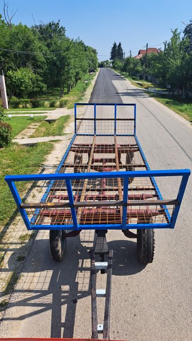 Platforma baloți