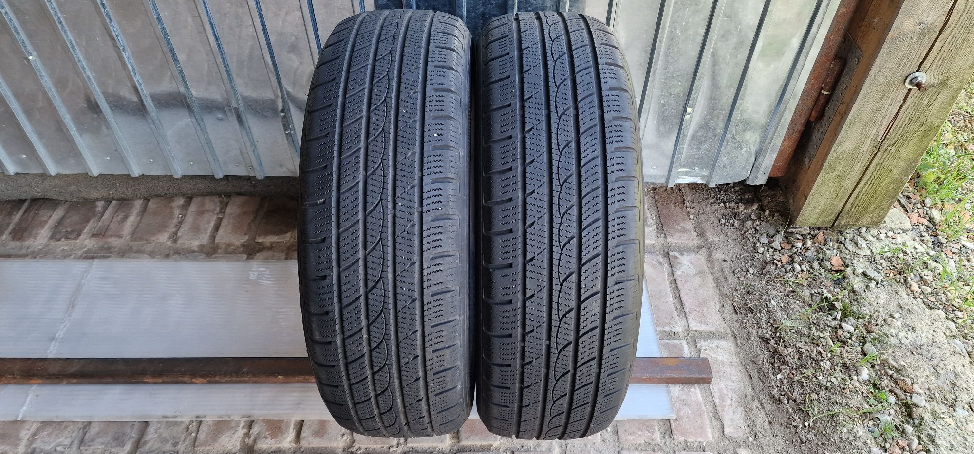 235/65 R17 - 2 anvelope - Tristar - M+S - iarna - 6mm+