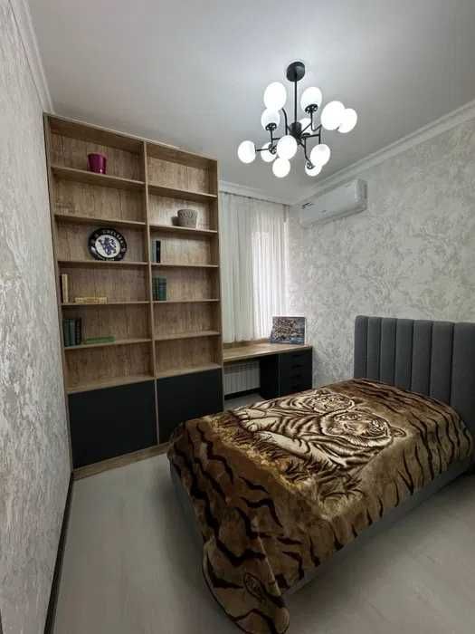 П11. Продам срочно кв 3-ком кв на ул Иззат ор ЖК Азия Хаус, Кадышева