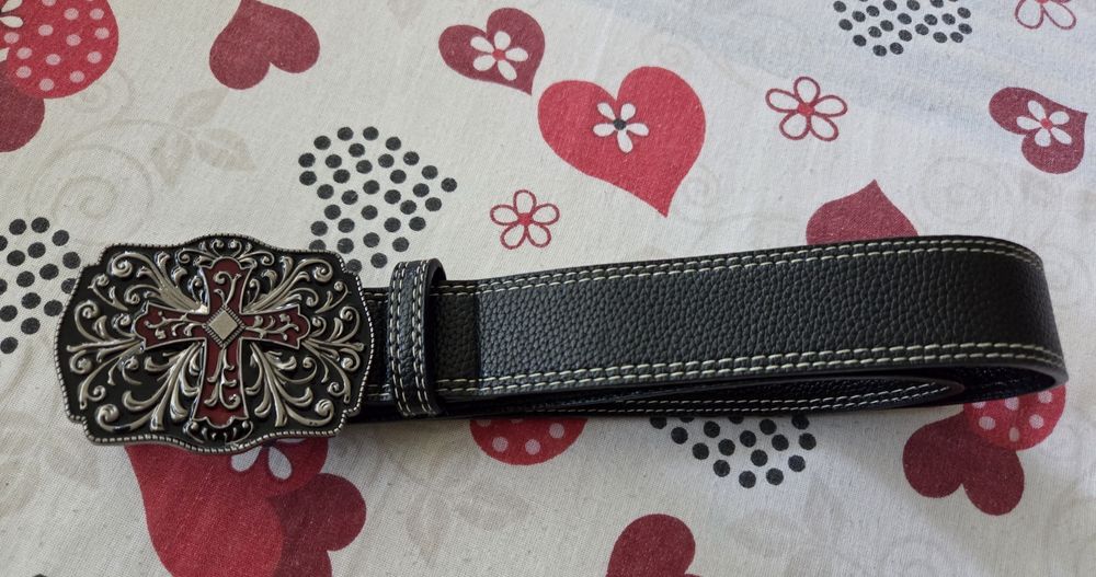 Curea Barbati gen Chrome Hearts