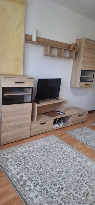 Închiriez Garsoniera