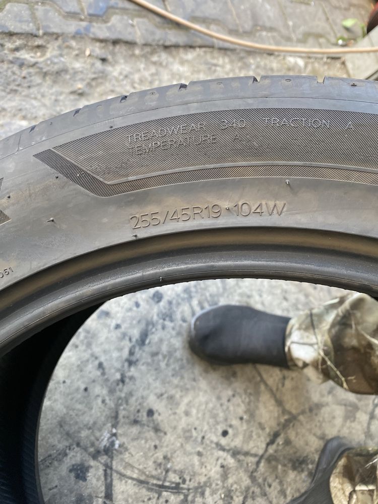 255/45/19 HANKOOK