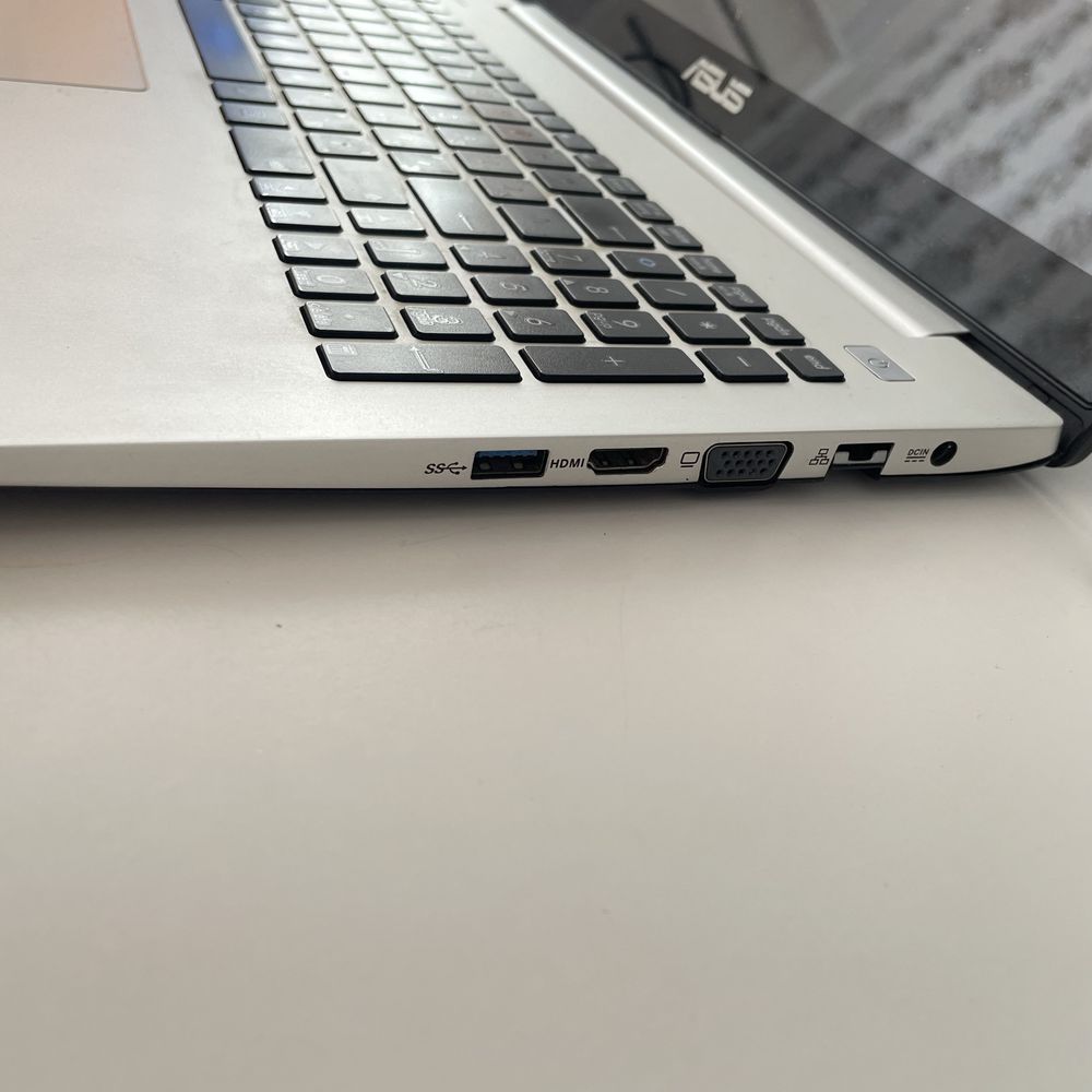 Сенсорный Ноутбук ASUS Atheros/AR5B225