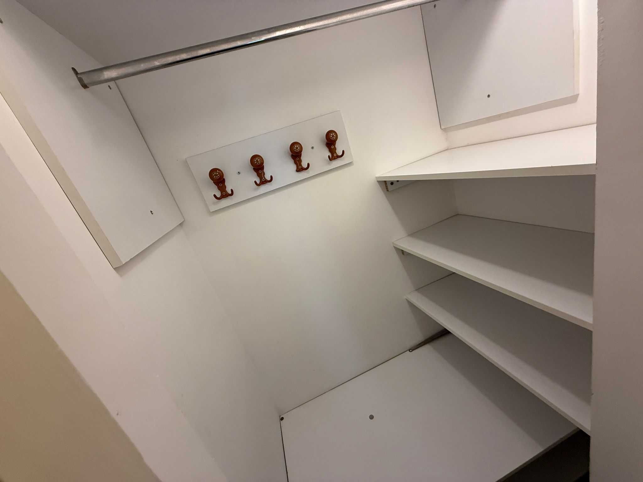 Persoana fizica vand apartament 2 camere Podu Ros, Odeon