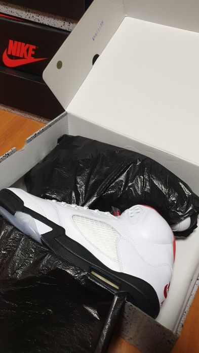 jordan 5 fire red 2020 размери us 13 и us 8.5