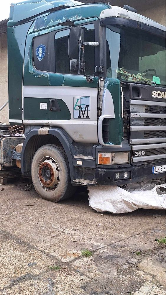 Dezmembrez cap tractor scania