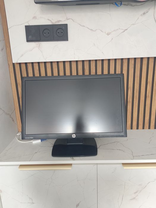 Продается монитор