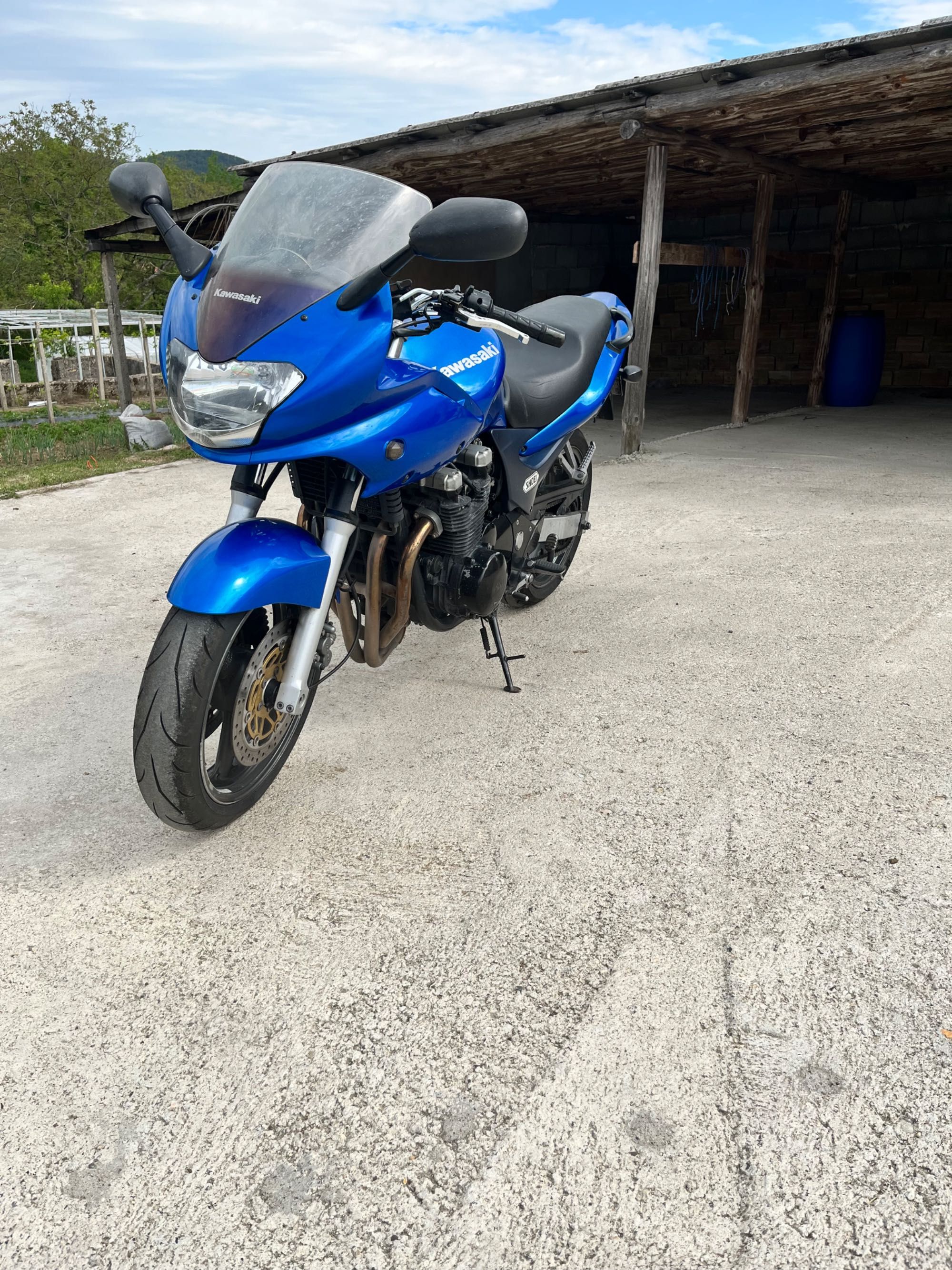 Kawasaki Zr7s 750