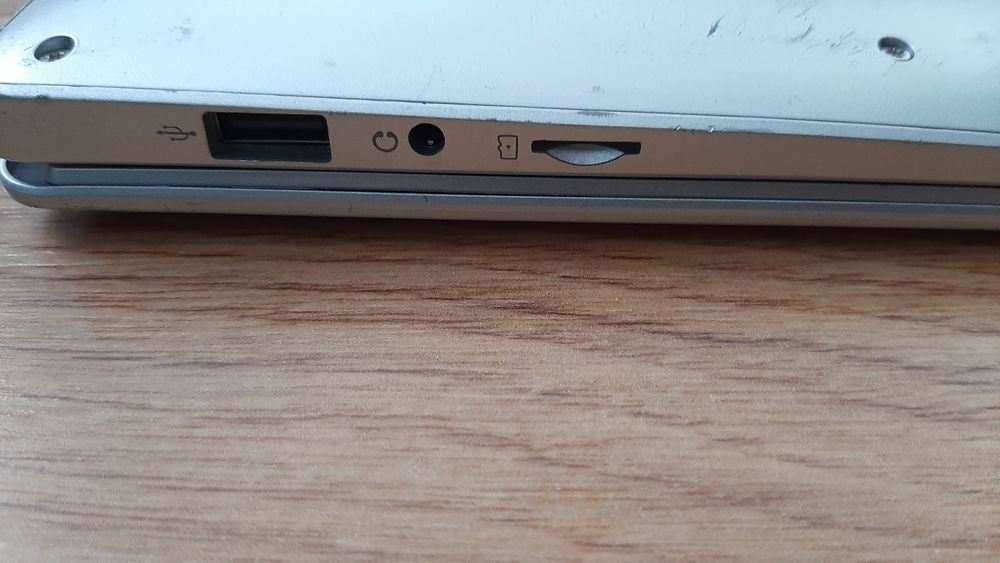 Laptop leptop pt piese,display-ul bun