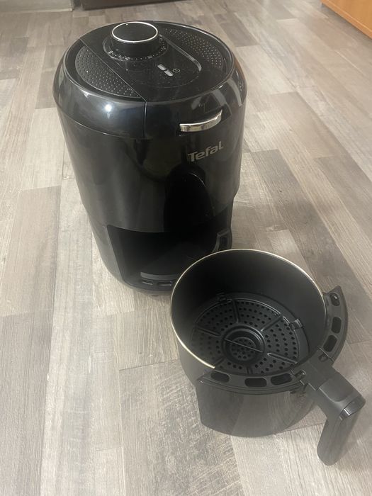 Friteuza aer cald TEFAL model EY 101815