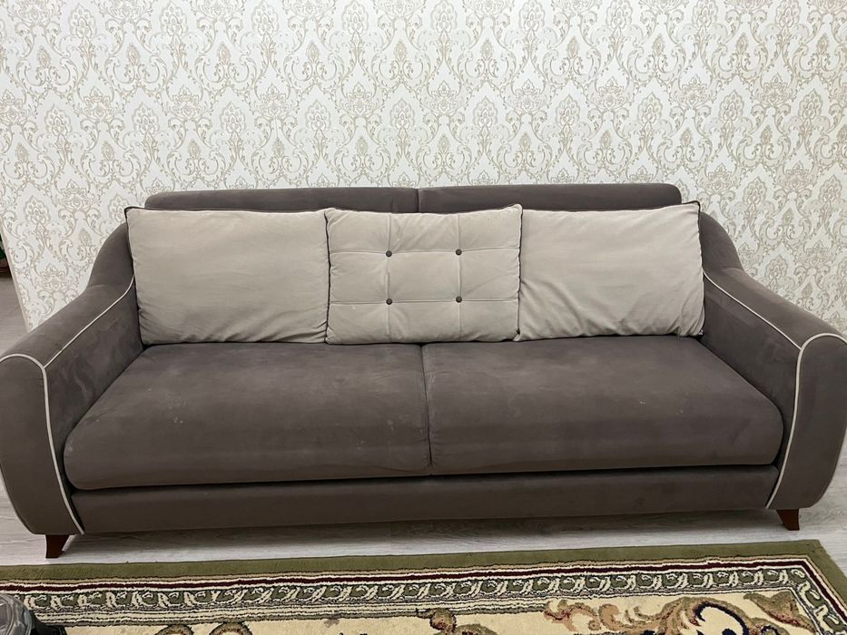 Диван в хорошем состоянии