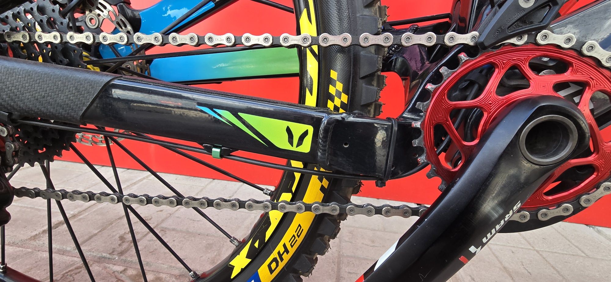 Davinhi Spartan Carbon 27,5 ц. М разм. 1х11 сет Sram X1 като Нов.