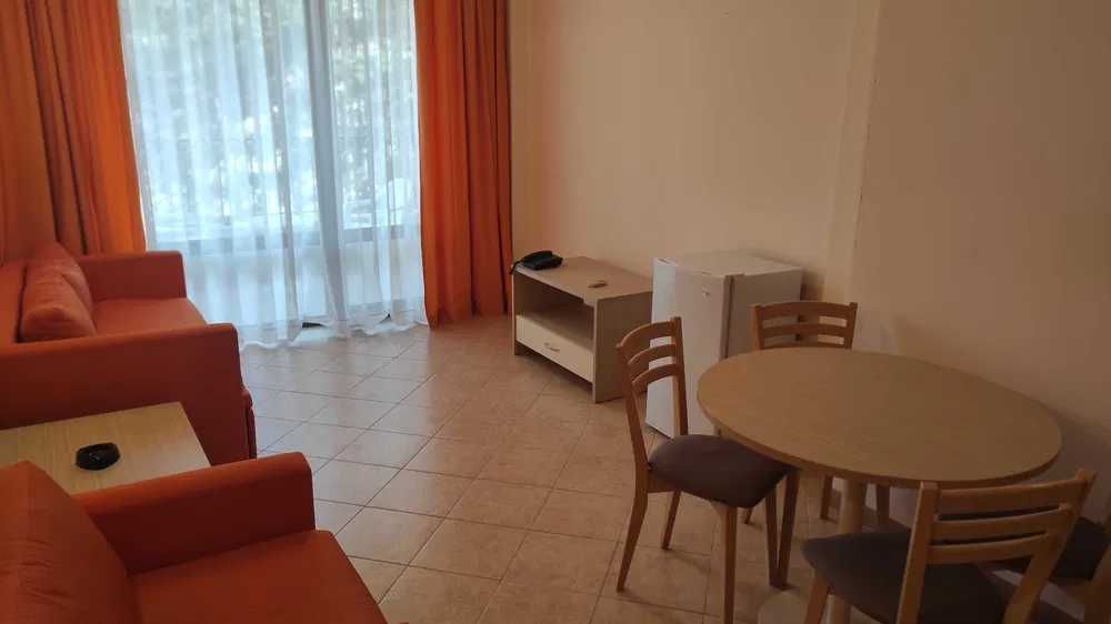 Продава се Двустаен апартамент в к.к. Слънчев бряг - 58 кв.м за 949 €/кв.м - Снимка #2