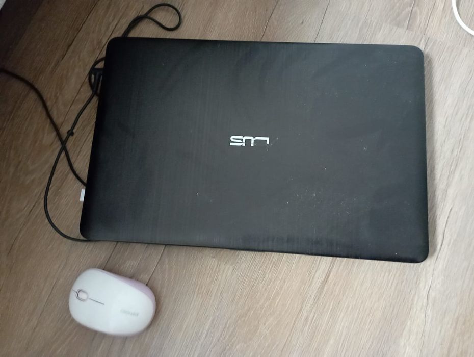 Ноутбук продам..