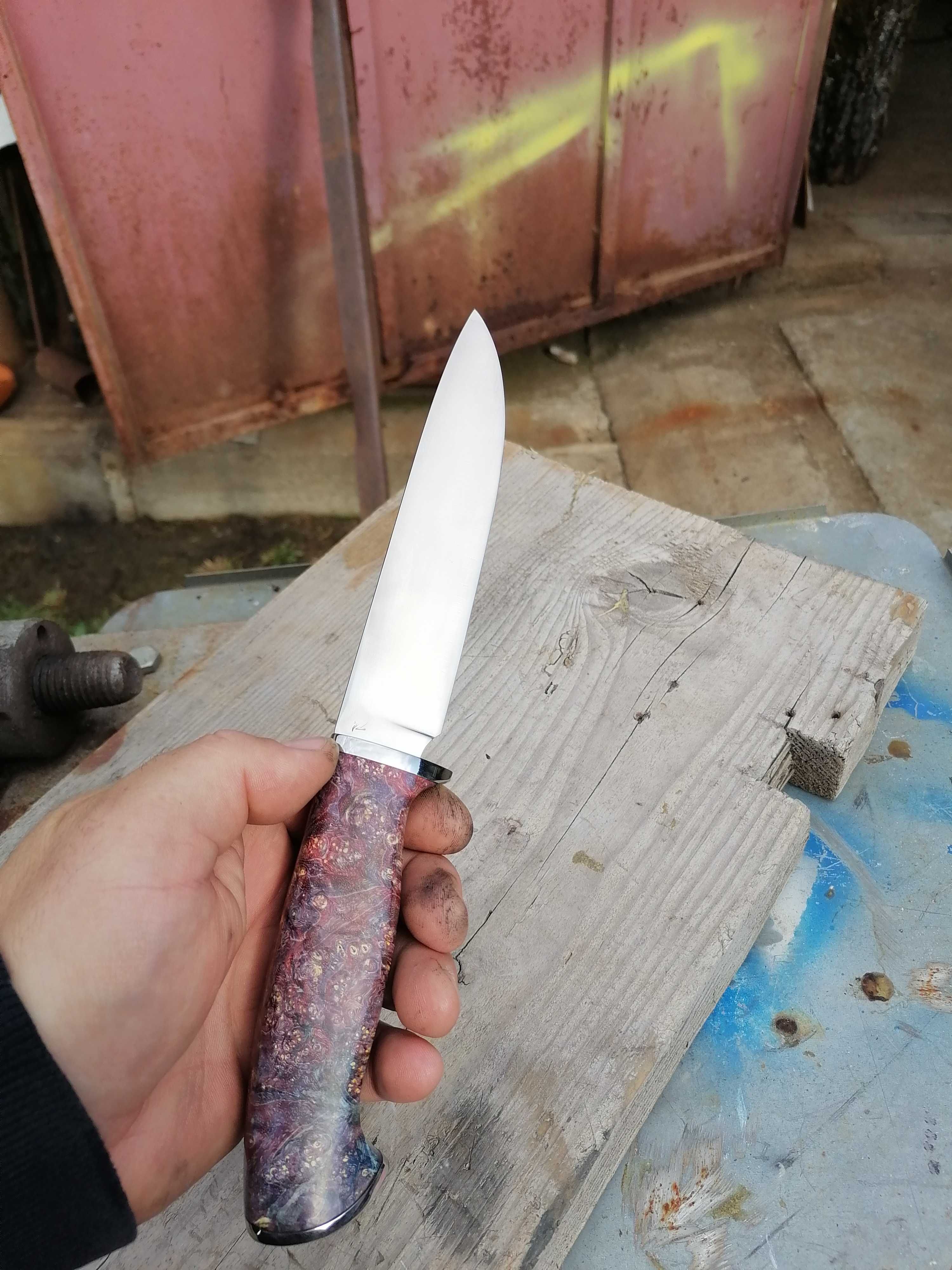 Нож от стомана s125v закален на 62 hrc.
