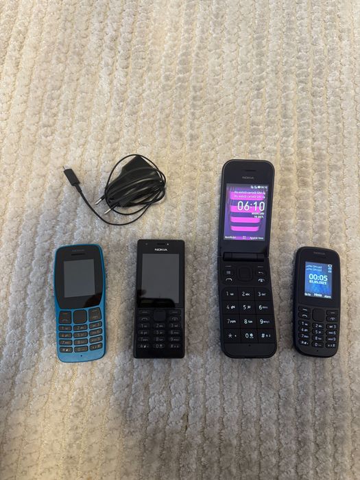4 telefoane mobile Nokia de vanzare