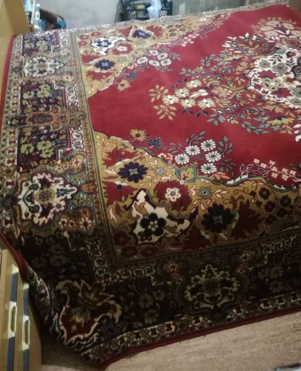 Голям Български Персийски Килим Произведен в Костандово 350х250см.