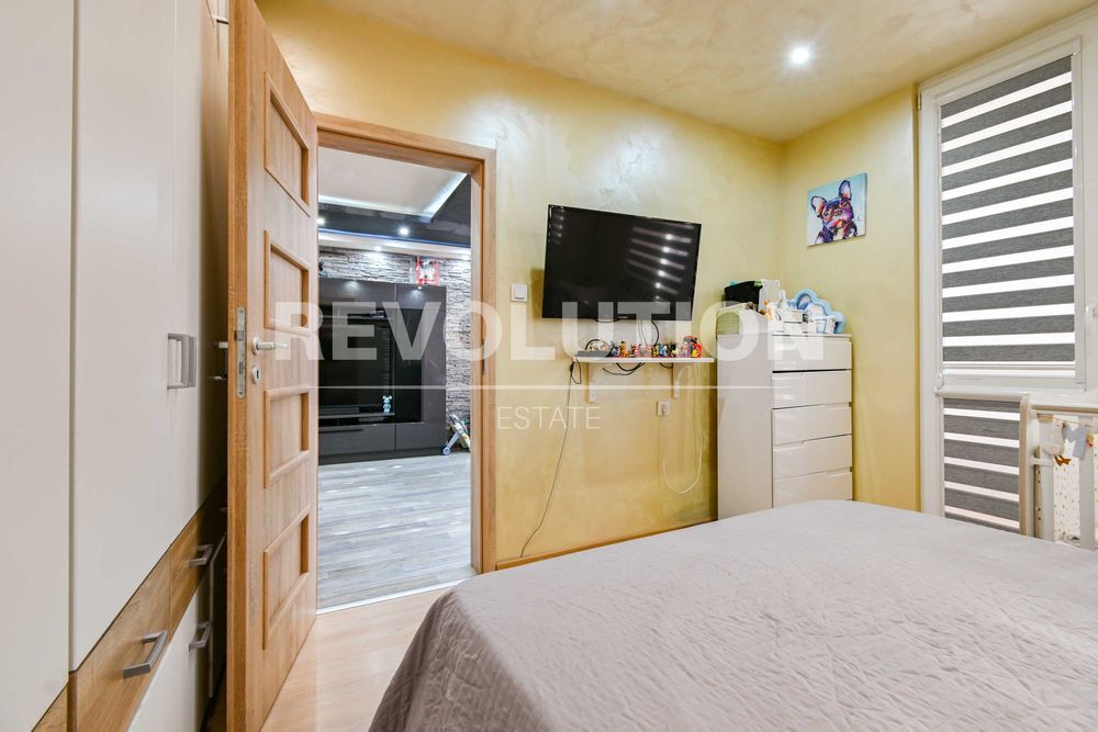 Продава се Тристаен апартамент в София, Люлин 4 - 81 кв.м за 2223 €/кв.м - Снимка #5