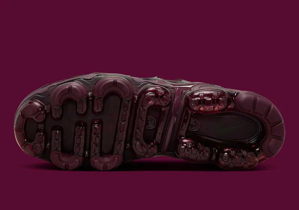 Vapormax Plus Maroon NIKE Bestseller
