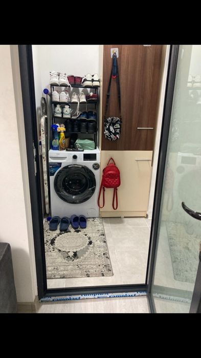 Închiriez apartament cu o camera