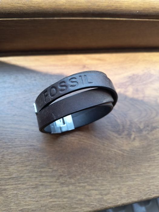 Brățară bărbătească Fossil din piele - Nouă - Super Preț!