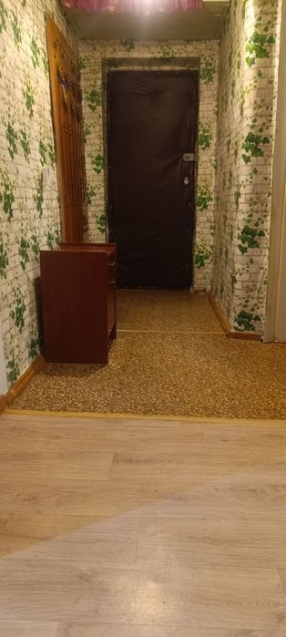 Сдам двухкомнатную квартиру ,семейным ,без домашних животных ,чистопло