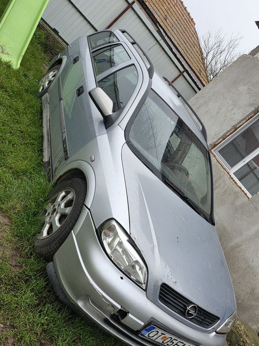 Vând Opel Astra G