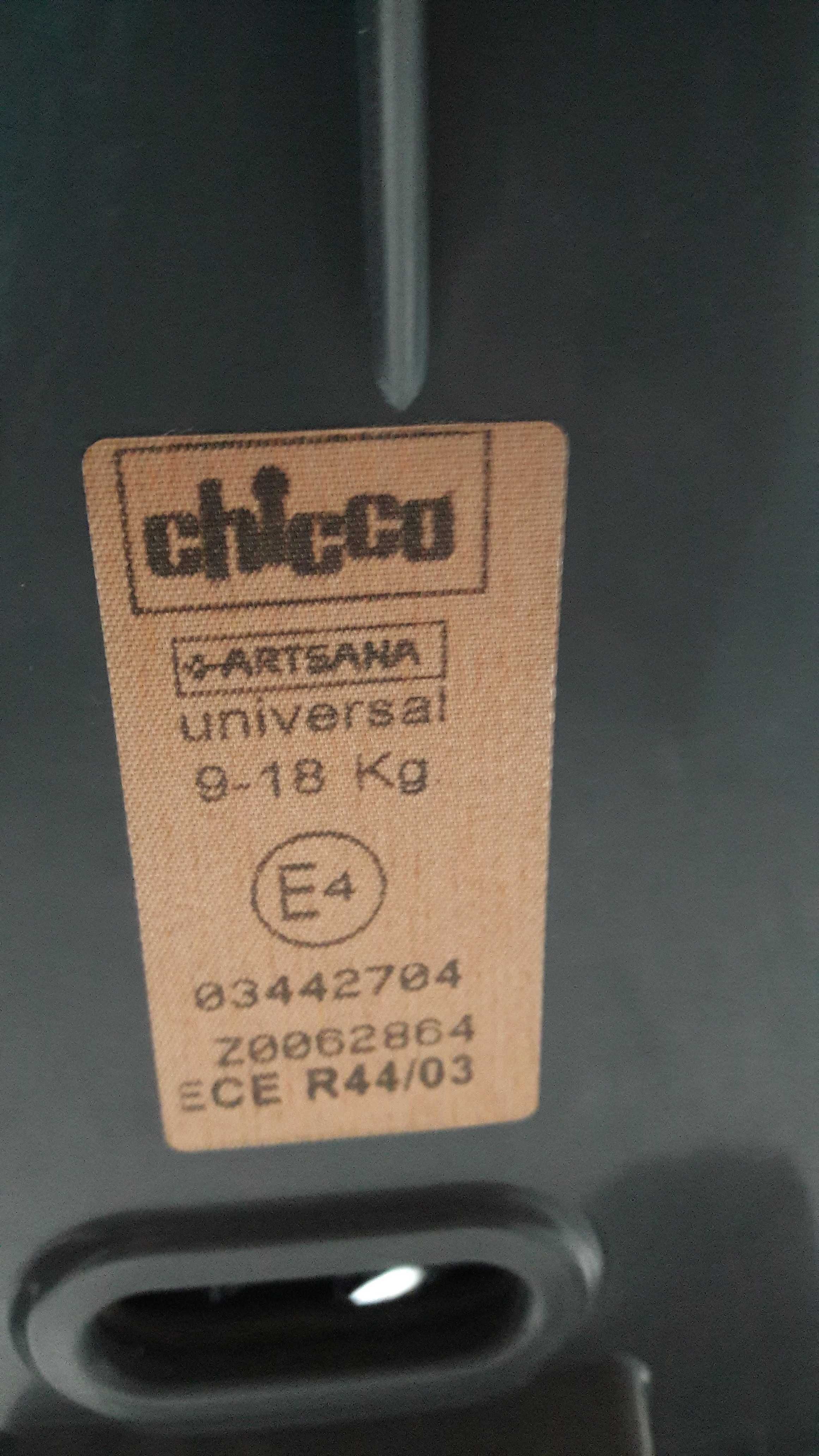 Детско столче за кола Chicco Artsana Universal