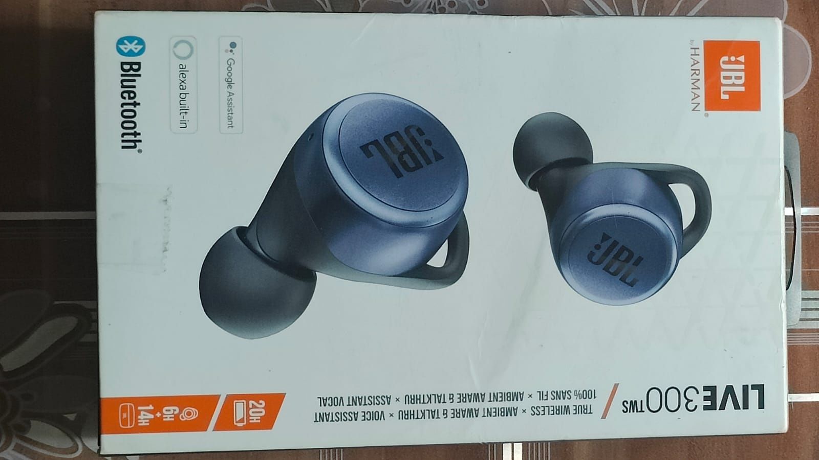 Продаю наушники JBL оригинал синего цвета