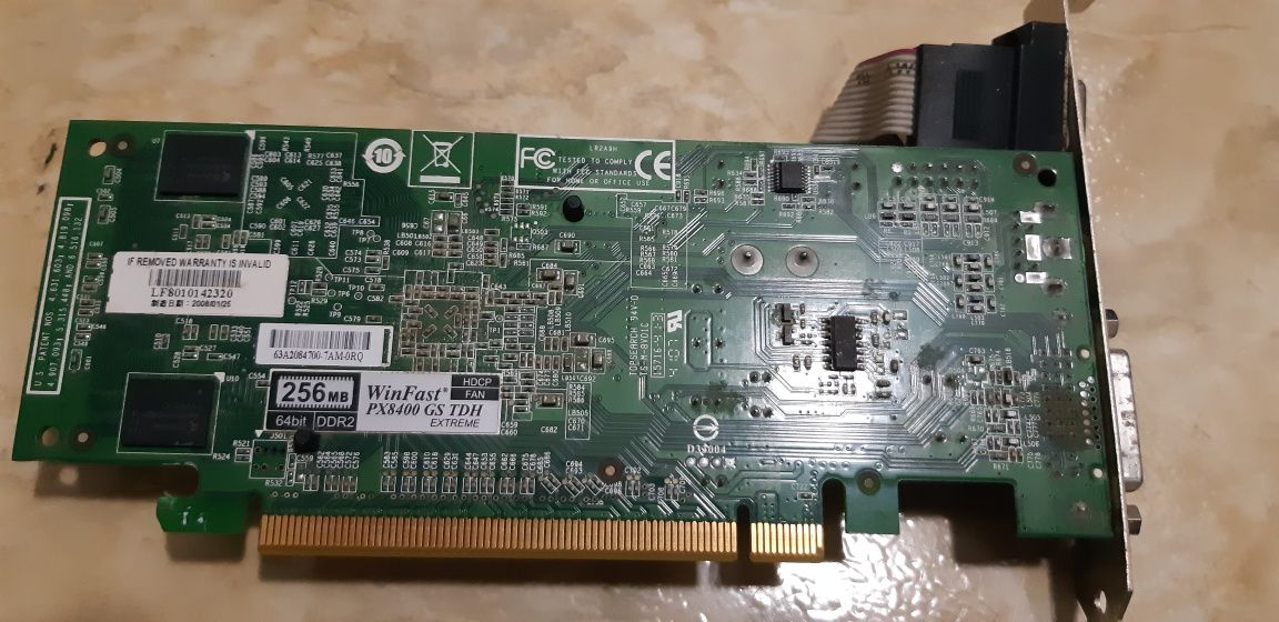Placa video WinFast PX 8400 GS TDH Extreme
