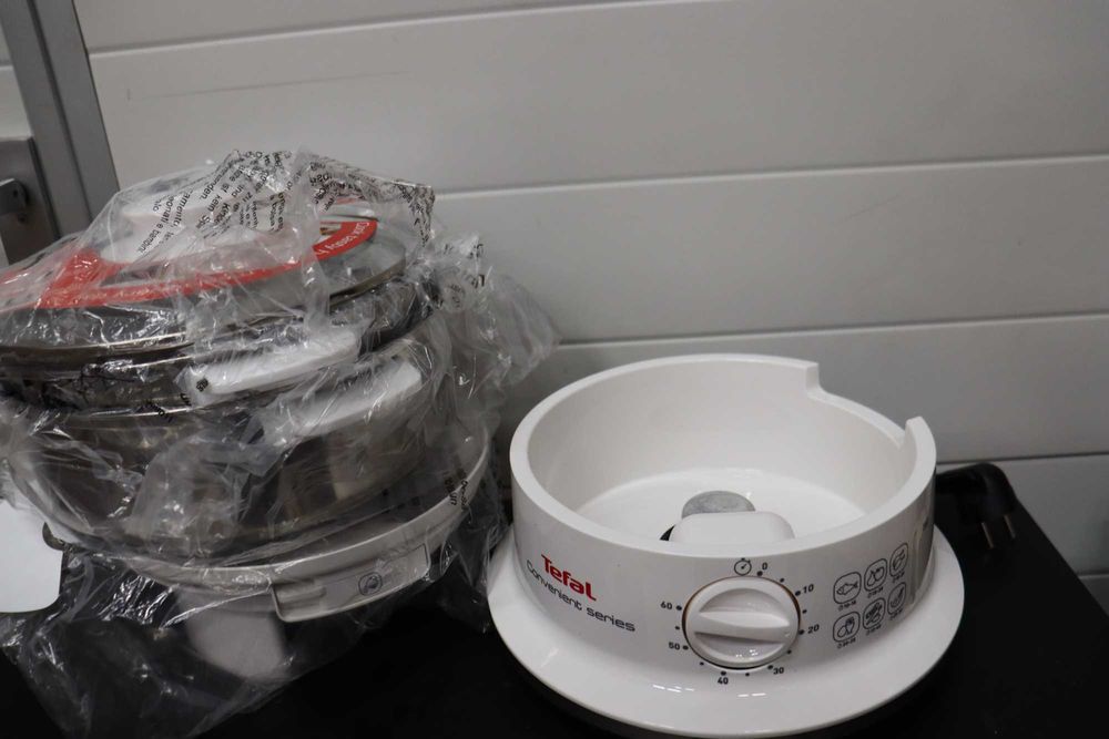 Уред за готвене на пара Tefal VC145130, 900W, 6 л, 60-минутен таймер