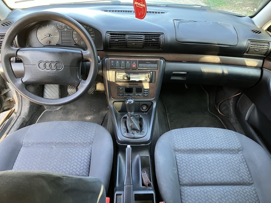 Продава се AUDI A4 1.8T