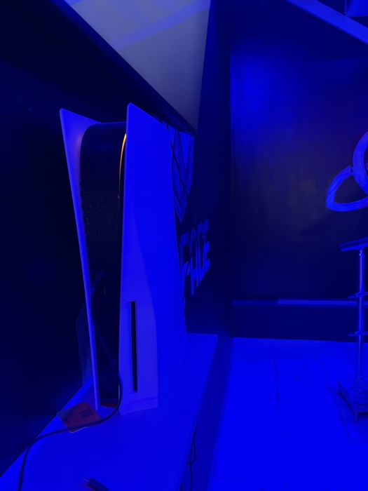 Playstation 5 diskovod