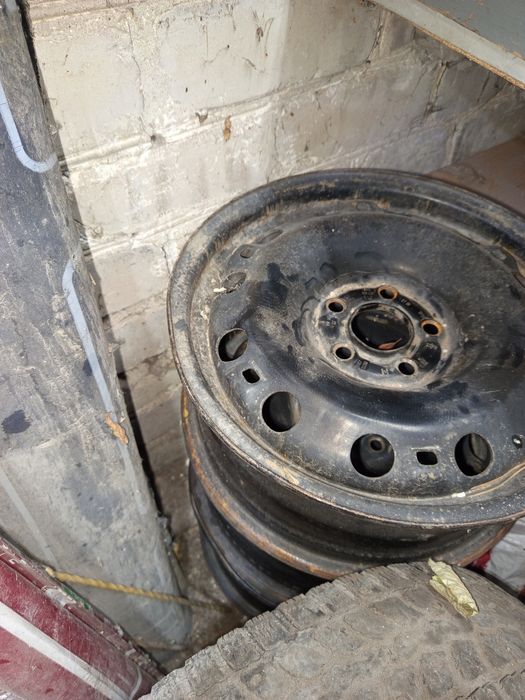 Продам диски 3 шт 5*100