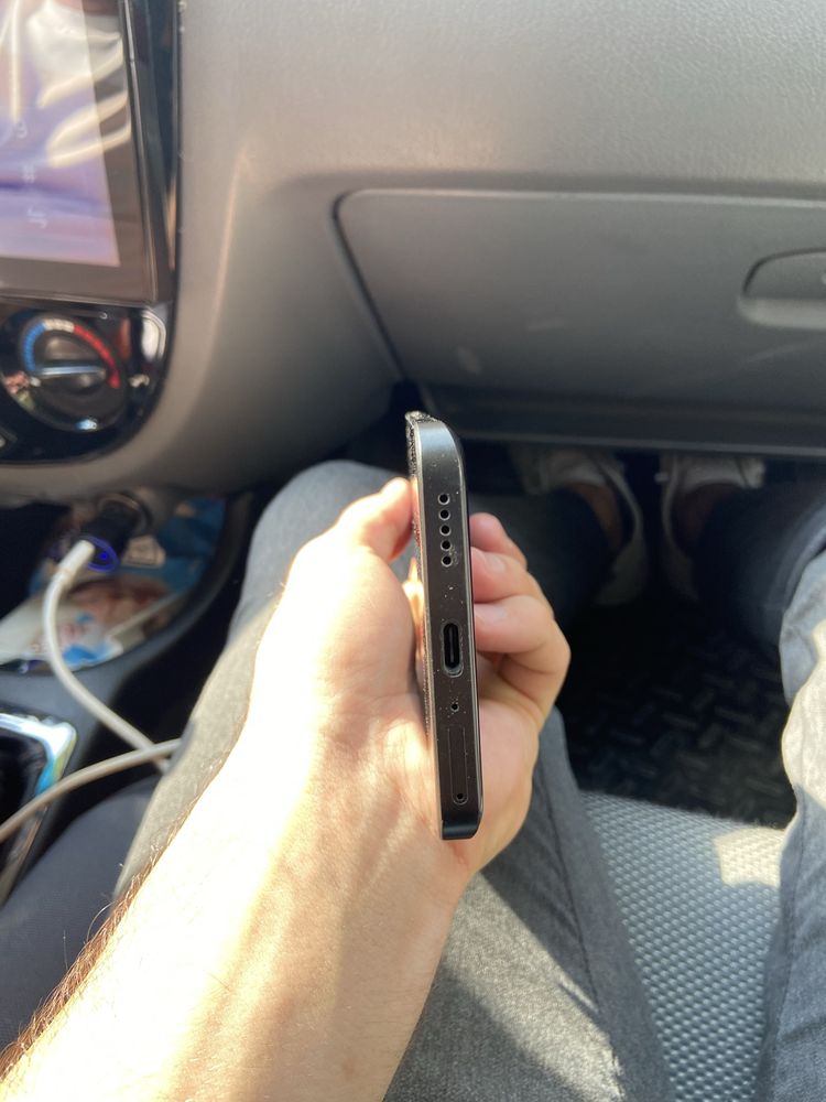 Xiaomi 13 T pro ozgina ishlatilgan karobka dok bor srochni sotiladi